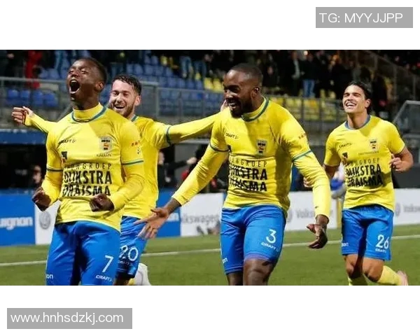 埃因霍温与坎布尔精彩对决比分揭晓赛季走势分析